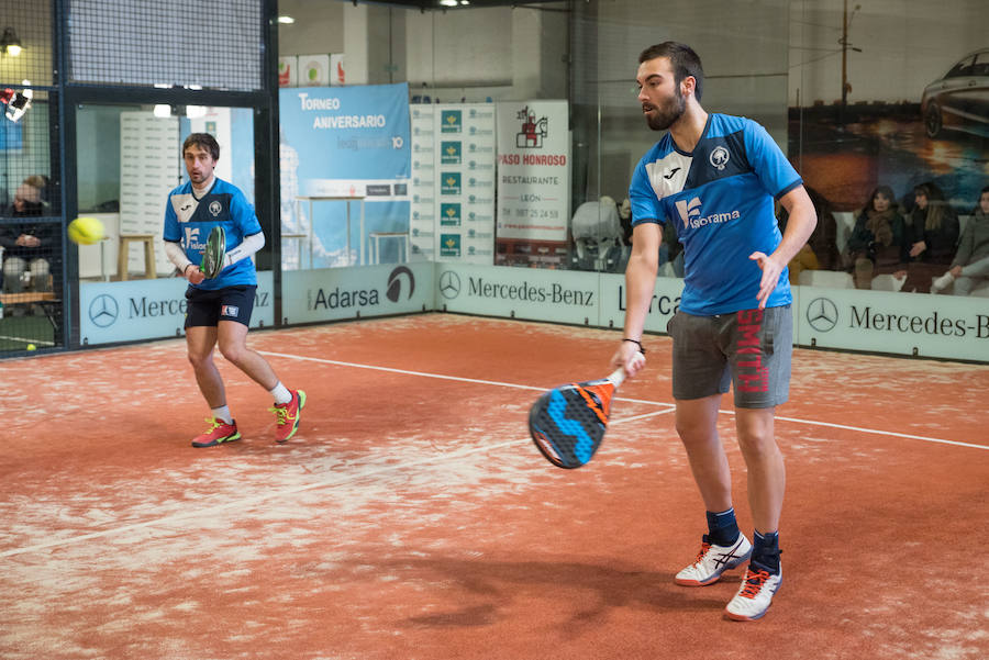Las mejores imágenes del Torneo Leonoticias de pádel celebrado durante el fin de semana en las instalaciones de Pádel Park