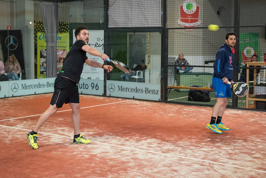 Las mejores imágenes del Torneo Leonoticias de pádel celebrado durante el fin de semana en las instalaciones de Pádel Park