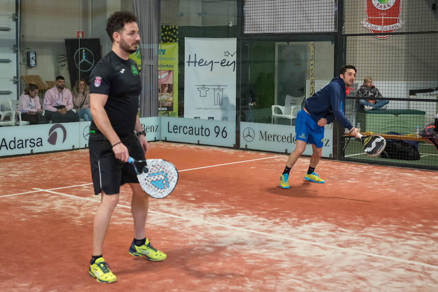 Las mejores imágenes del Torneo Leonoticias de pádel celebrado durante el fin de semana en las instalaciones de Pádel Park