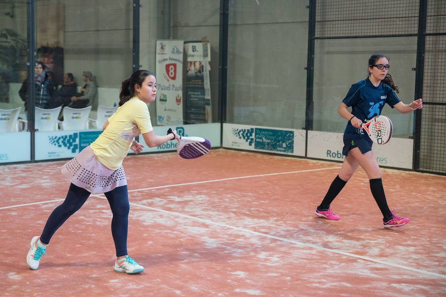 Las mejores imágenes del Torneo Leonoticias de pádel celebrado durante el fin de semana en las instalaciones de Pádel Park