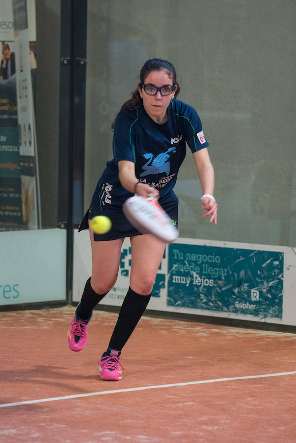 Las mejores imágenes del Torneo Leonoticias de pádel celebrado durante el fin de semana en las instalaciones de Pádel Park