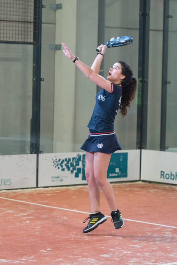 Las mejores imágenes del Torneo Leonoticias de pádel celebrado durante el fin de semana en las instalaciones de Pádel Park