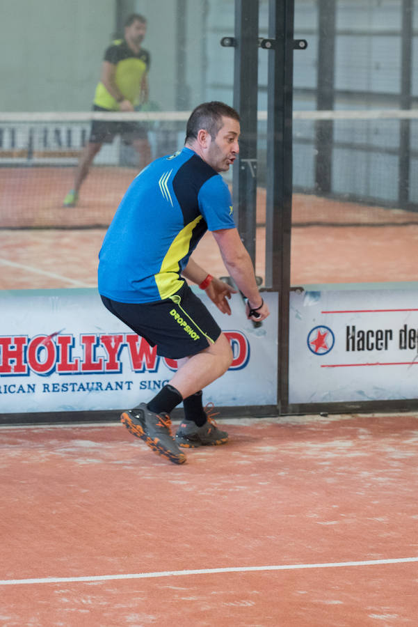 Las mejores imágenes del Torneo Leonoticias de pádel celebrado durante el fin de semana en las instalaciones de Pádel Park