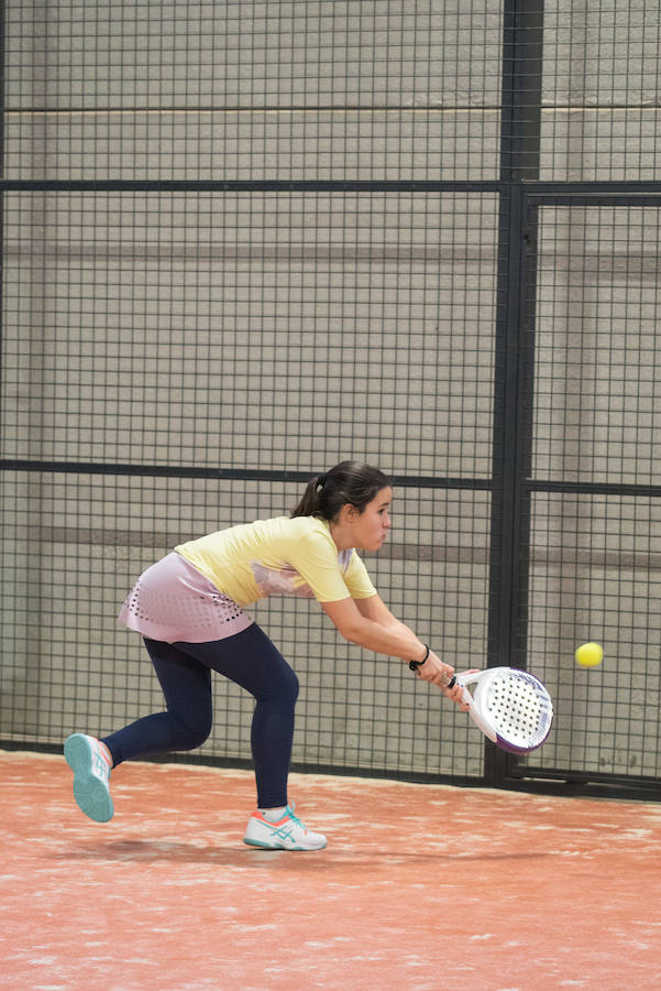 Las mejores imágenes del Torneo Leonoticias de pádel celebrado durante el fin de semana en las instalaciones de Pádel Park