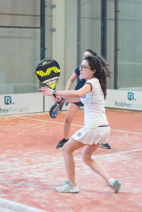Las mejores imágenes del Torneo Leonoticias de pádel celebrado durante el fin de semana en las instalaciones de Pádel Park