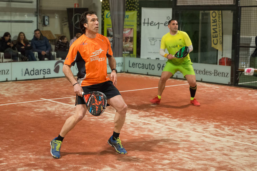 Las mejores imágenes del Torneo Leonoticias de pádel celebrado durante el fin de semana en las instalaciones de Pádel Park