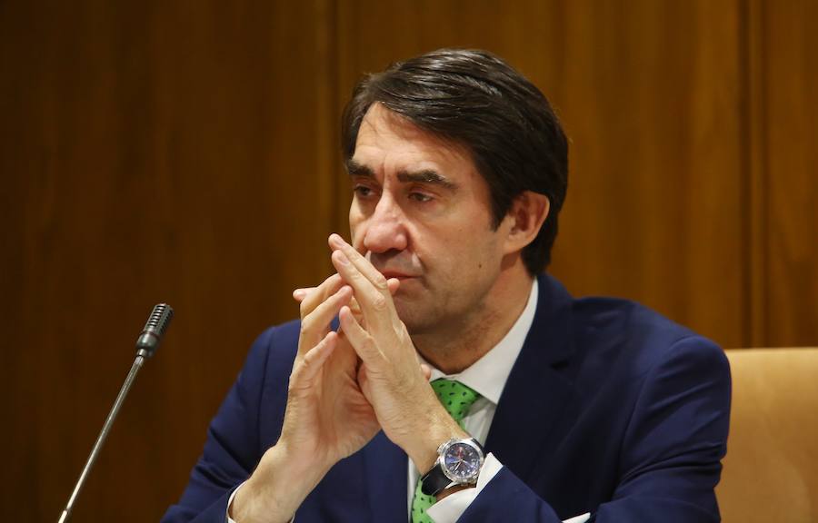 Fotos: Firma del conveno para la gestión del parque público de alquiler social de Ponferrada