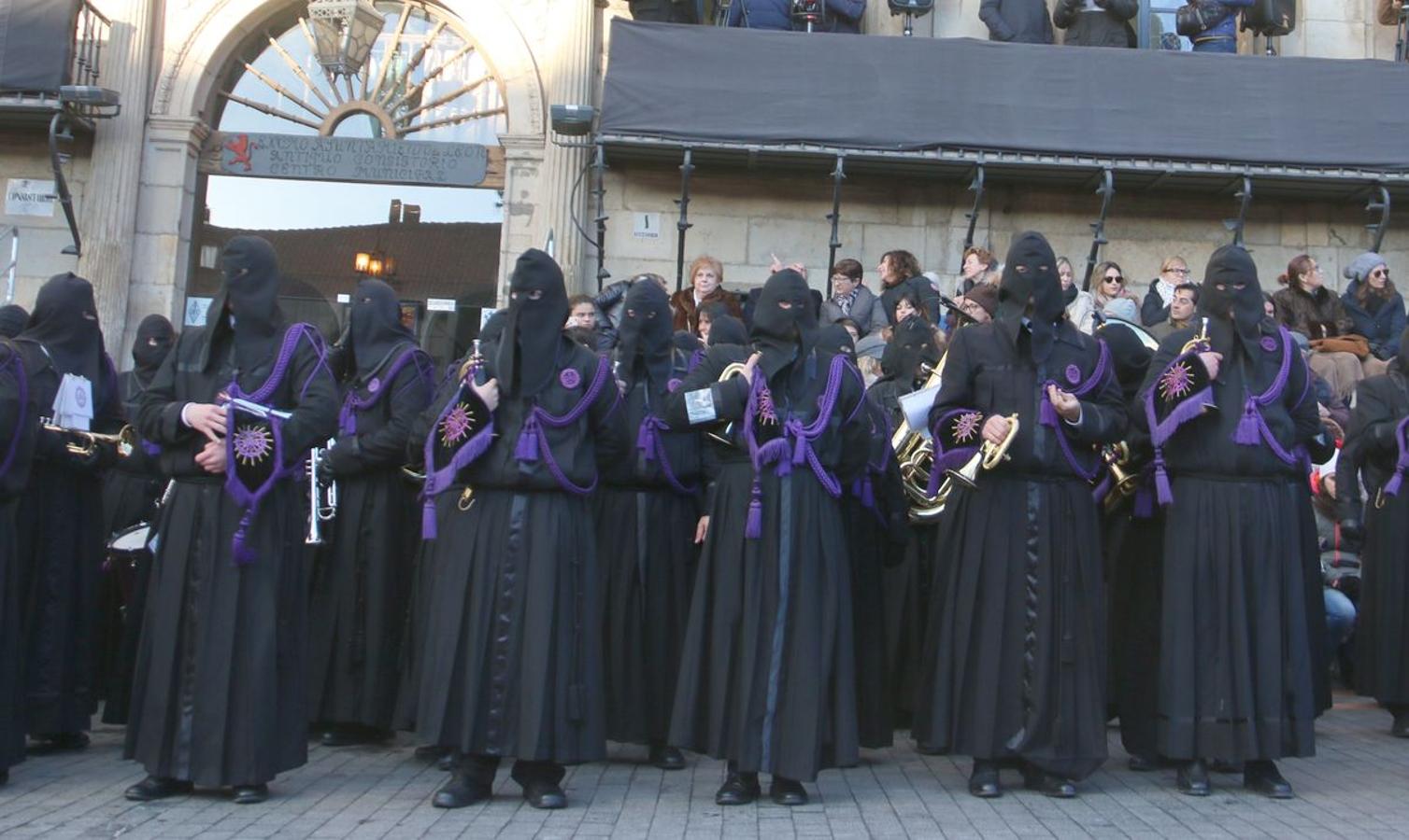 Fotos: Acto del Encuentro en la Plaza Mayor de León