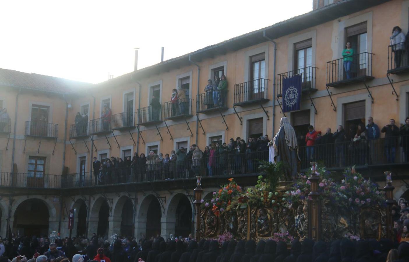 Fotos: Acto del Encuentro en la Plaza Mayor de León