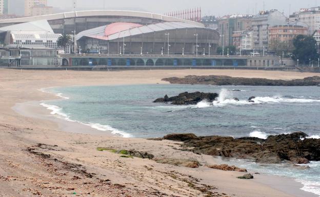 Playa de Riazor, en La Coruña.