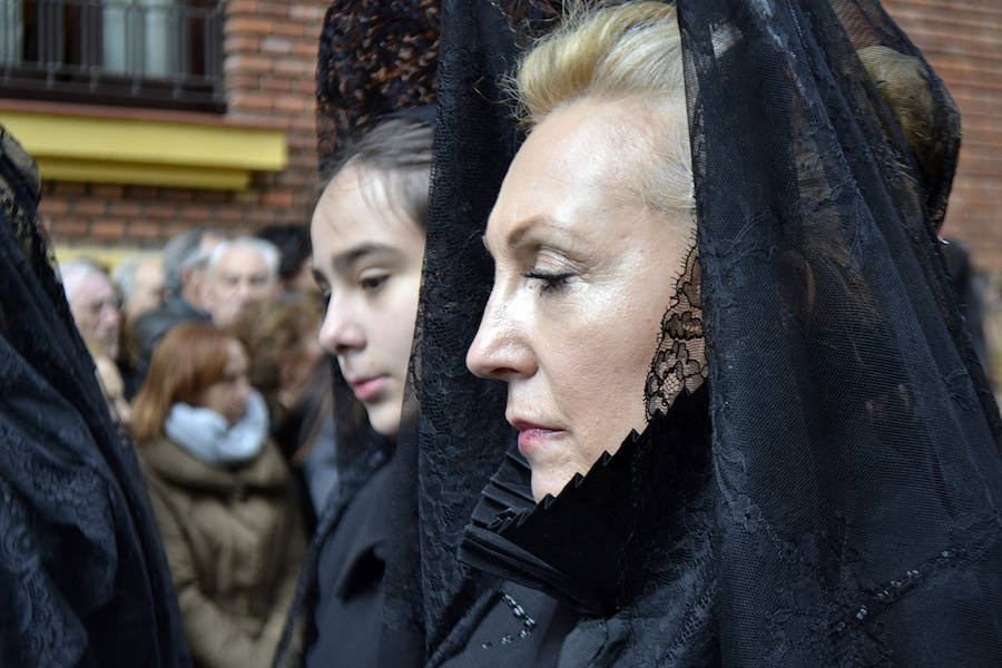 Fotos: La Procesión de los Pasos recorre León