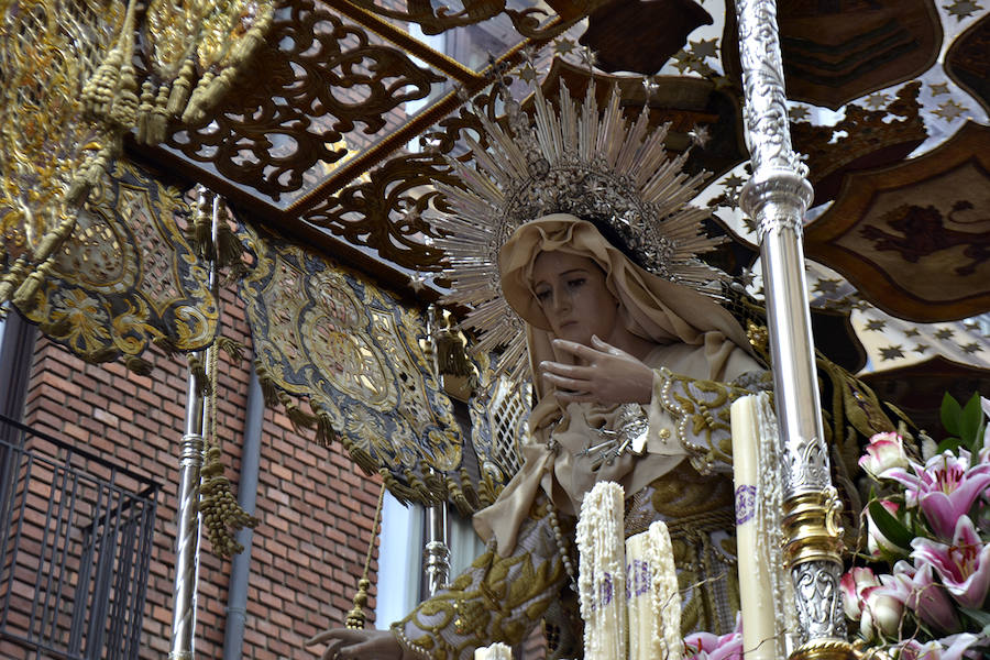 Fotos: La Procesión de los Pasos recorre León