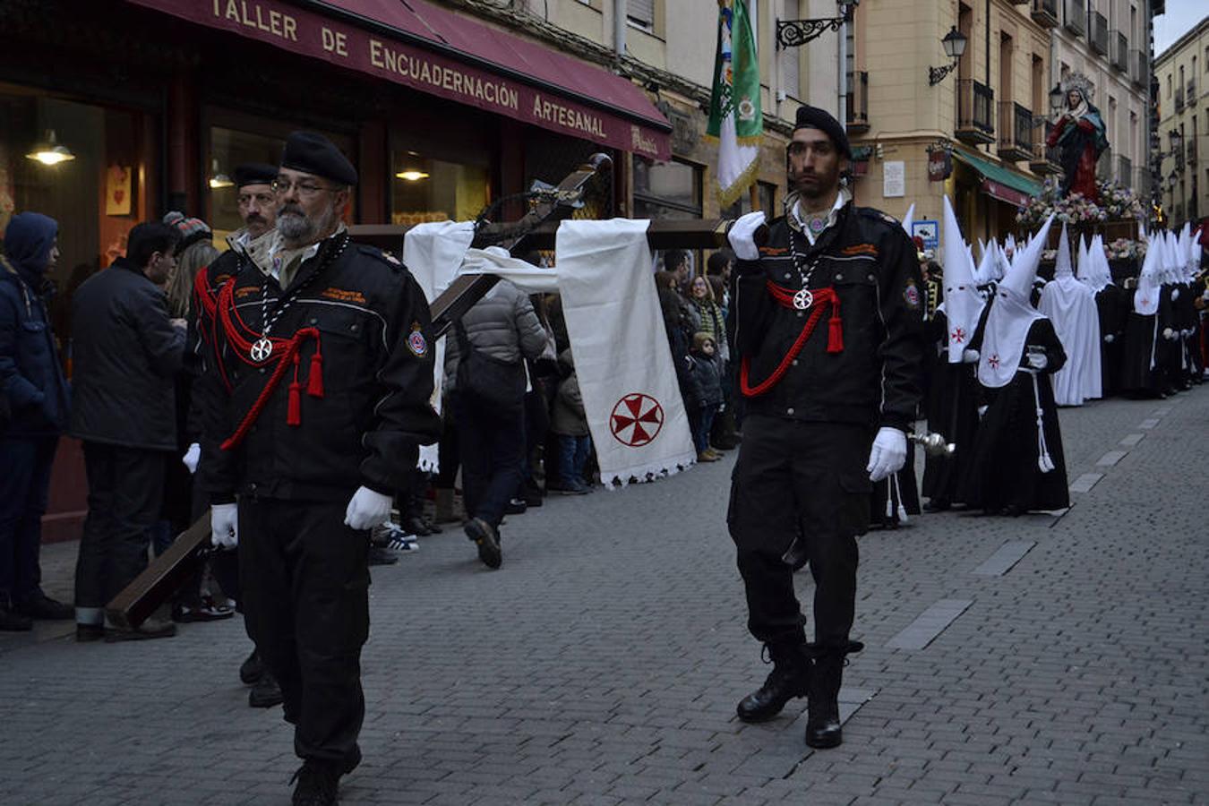 Fotos: Procesión Camino de la Luz