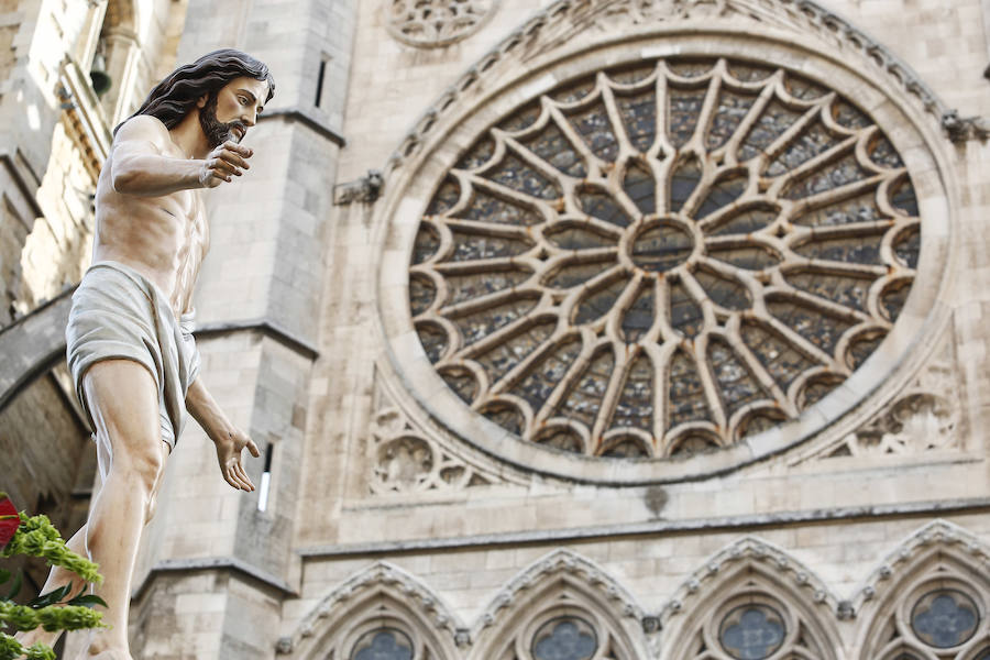 Fotos: La Resurrección cierra la Semana Santa leonesa