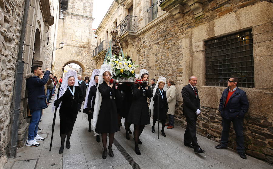 Fotos: Procesión de Domingo de Resurrección en Ponferrada