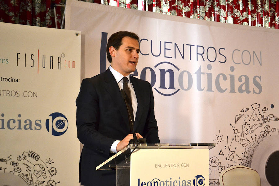 Fotos: Desayuno con Albert Rivera