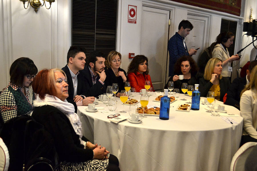 Fotos: Desayuno con Albert Rivera