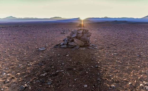 Calendario de piedra en el desierto de Atacama. 