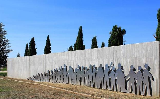 El Cementerio de León celebrará un acto de homenaje a los fusilados del franquismo el sábado