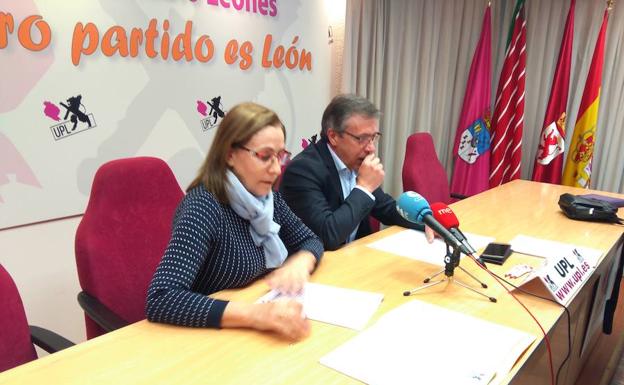 Rosa María Fernández Velilla y Julio González Rivo, concejales de UPL en San Andrés.