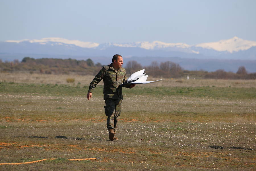 Fotos: La OTAN prueba en León su primero geodron