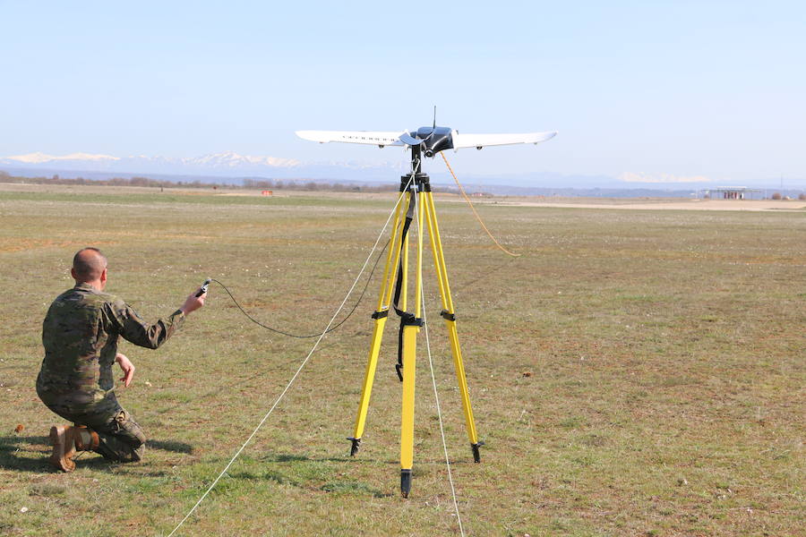 Fotos: La OTAN prueba en León su primero geodron
