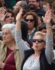 Imagen secundaria 2 - Protestas frente a la Audiencia de Navarra.