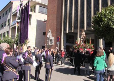 Imagen secundaria 1 - Fieles al Divino Obrero