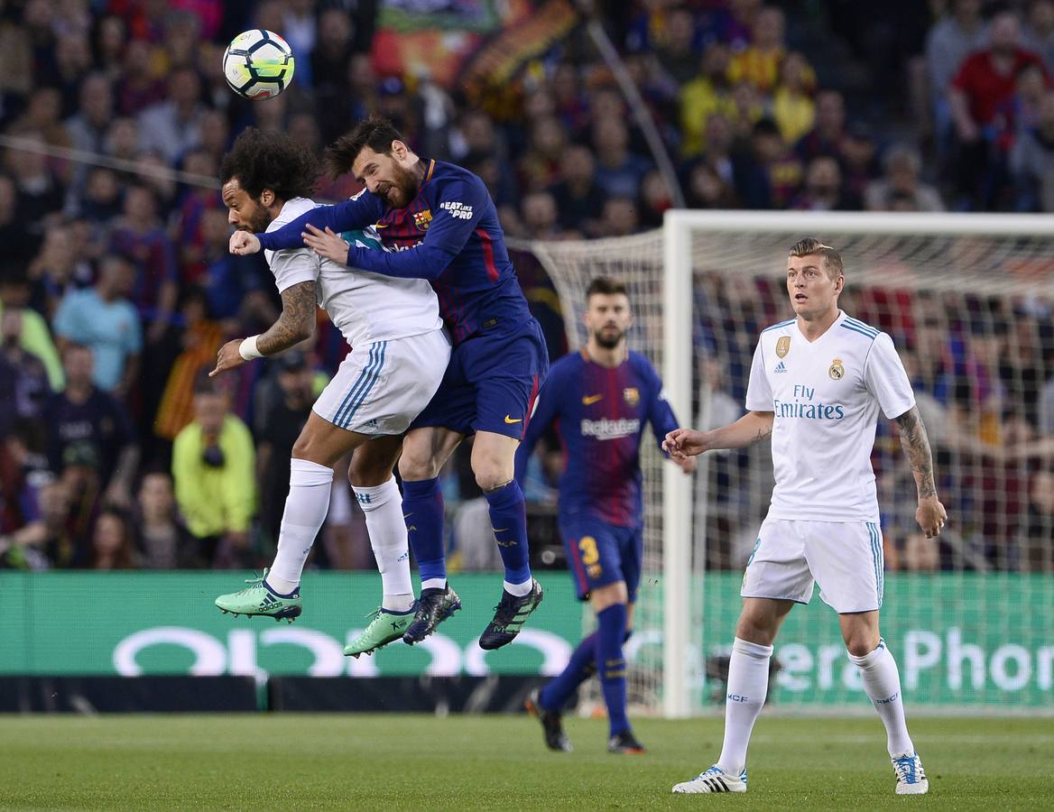 Barcelona y Real Madrid empataron (2-2) en el clásico disputado en el Camp Nou, un partido vibrante en el que hubo goles, emoción, tensión y mucha polémica. 