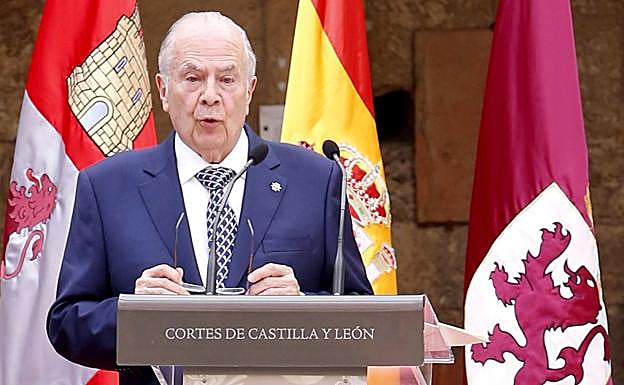 Javier Amoedo, durante una intervención ante el pleno de las Cortes.