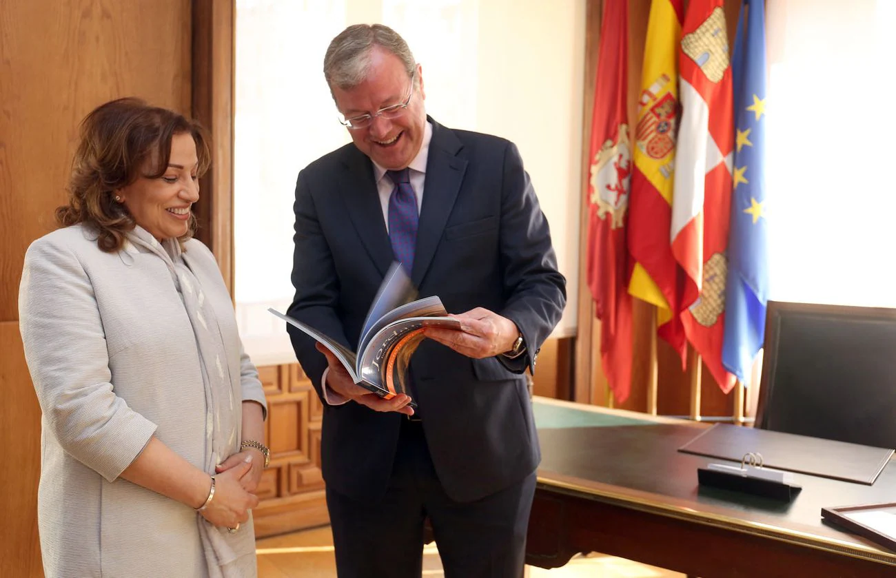 La nueva embajadora del Reino Hachemita de Jordania en España, Areej Al Hawamdeh, ha visitado este jueves tanto el Consistorio de San Marcelo como la Diputación Provincial de León.