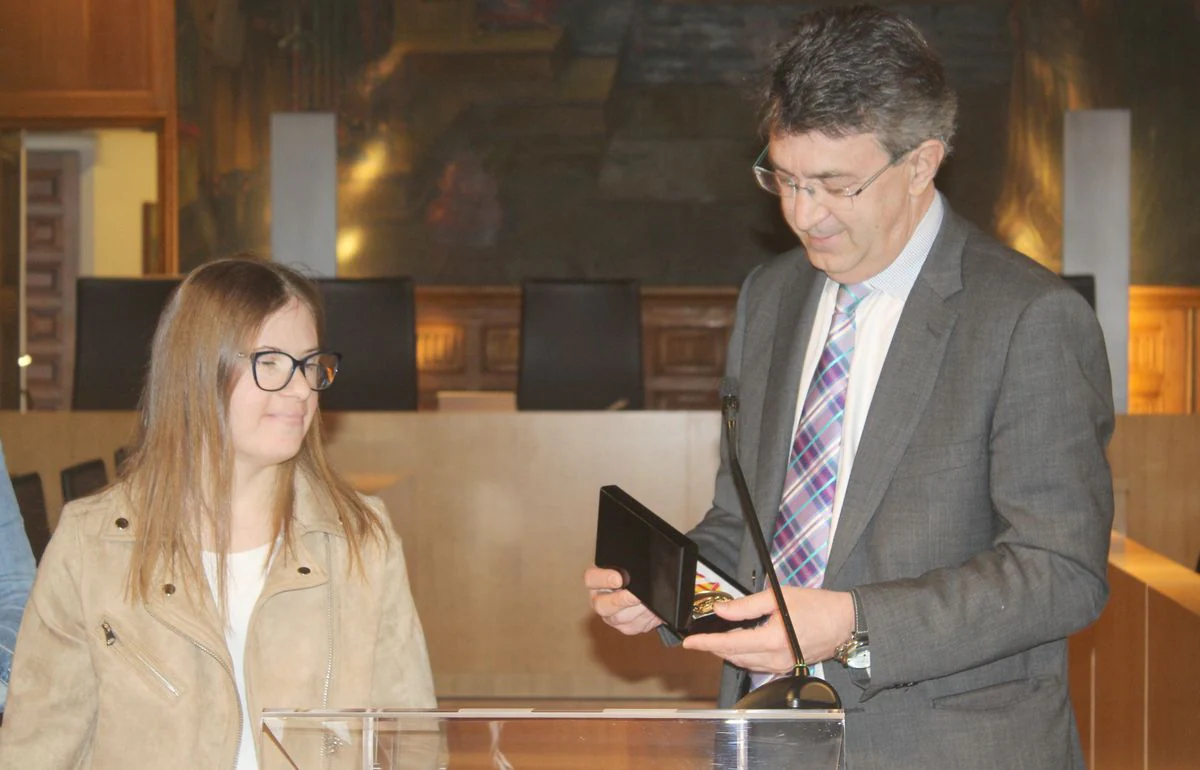 Fotos: Camino Martínez recibe el cariño de la Diputación de León