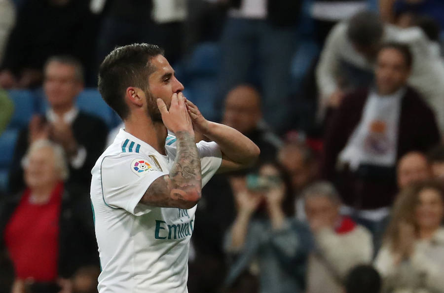 El Real Madrid goleó a un Celta impotente que no vio portería en el Santiago Bernabéu. Bale fue uno de los protagonistas del partido. El galés marcó los dos goles que abrieron el marcador. 