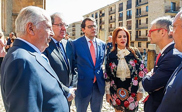 Javier Amoedo, en la antesala de la presentación de su informe.