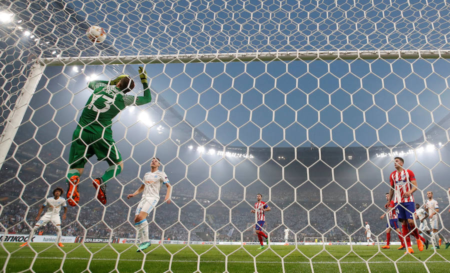 Dos tantos de Antoine Griezmann y otro de Gabi le sirvieron al Atlético de Madrid para derrotar en Lyon al Olympique de Marsella y conquistar su tercera Europa League. 