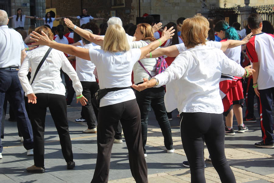 Fotos: Imágenes de la clase intergeneracional