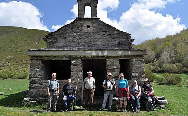 Visita a la ermita de Santiago.