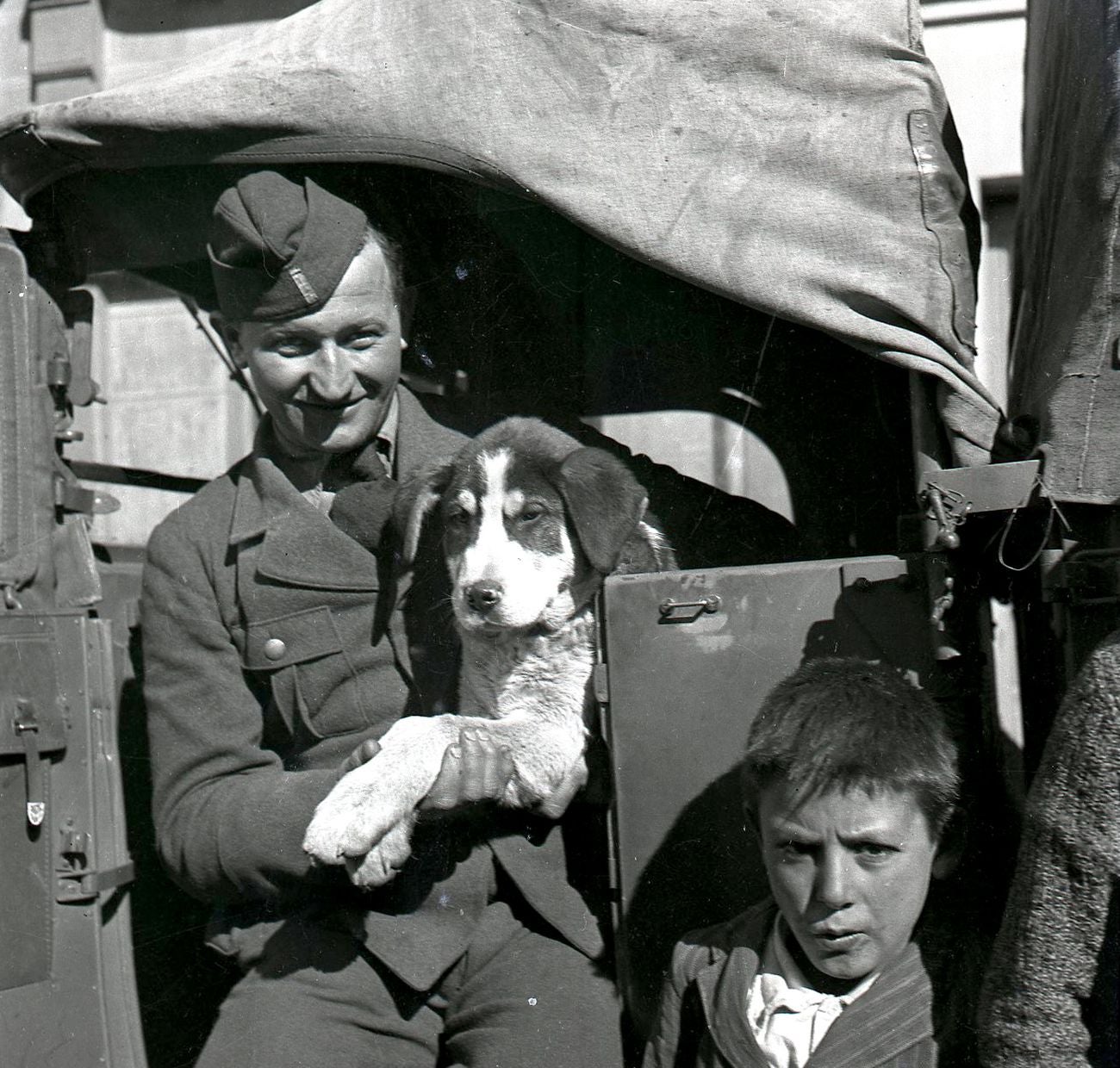 El 22 de mayo de 1939 los soldados alemanes de la Legión Cóndor se retiraban de la península y lo hacían desde León | Coincidiendo con el aniversario salen a la luz fotos inéditas recuperadas por el coleccionista leonés José Luis García Maraña