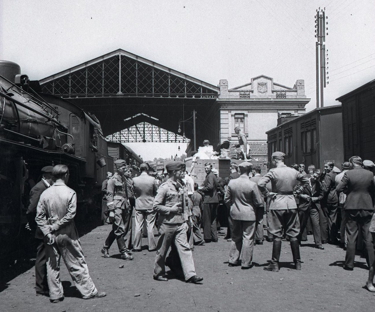 El 22 de mayo de 1939 los soldados alemanes de la Legión Cóndor se retiraban de la península y lo hacían desde León | Coincidiendo con el aniversario salen a la luz fotos inéditas recuperadas por el coleccionista leonés José Luis García Maraña