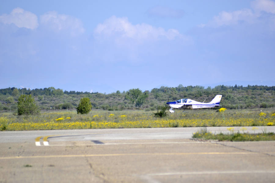 Práctica de vuelo adaptado organizada por el CRE de San Andrés del Rabanedo, en colaboración con la Fundación 'Cielos de León' y la Fundación 'Sillas Voladoras'