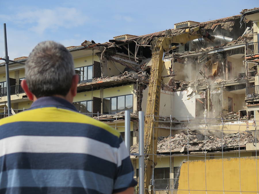 Fotos: Curiosos en las obras de demolición de San Marcos