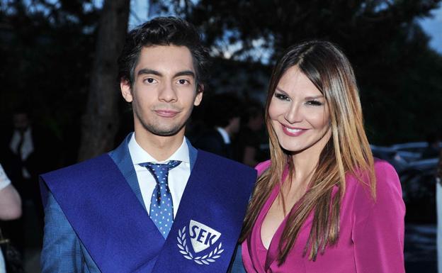 Ivonne Reyes celebra la graduación de su hijo con un dardo a Pepe Navarro