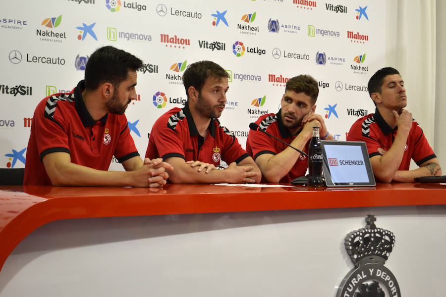 Antonio Martínez, Viti, Iván González y Yeray han pedido un último esfuerzo a la afición para sacar el partido ante el Oviedo