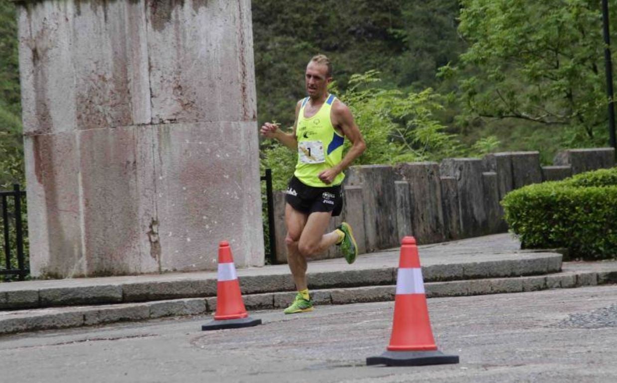 Fotos: Sergio Sánchez pulveriza el récord de la Ruta de la Reconquista