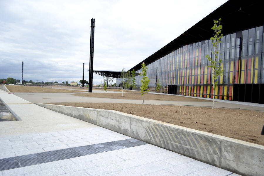 Fotos: El Palacio de Exposiciones ultima sus detalles