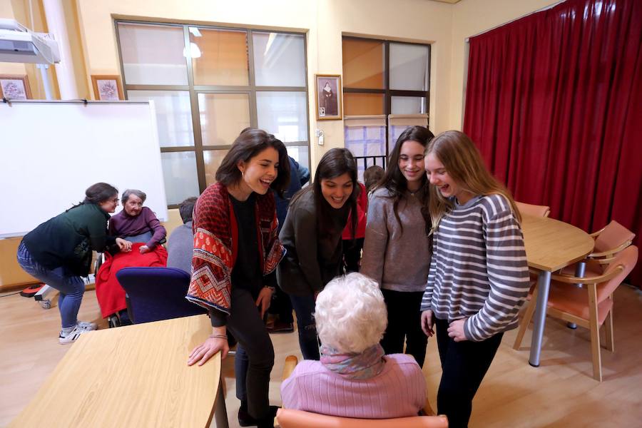 Fotos: La soledad busca compañía