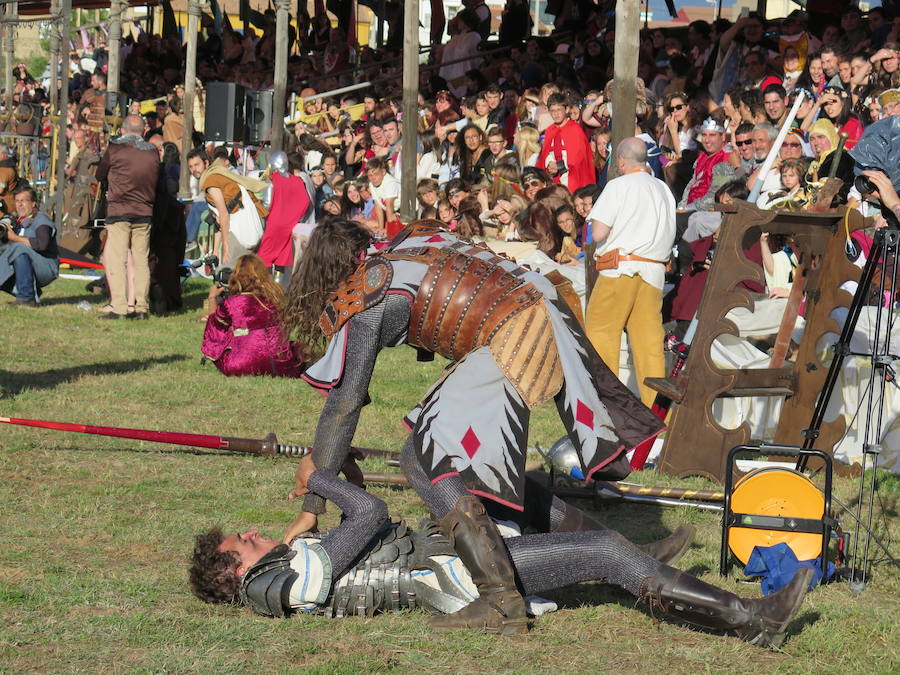 Fotos: Tradicional representación de las Justas medievales en Hospital de Órbigo