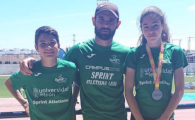 Miembros del Sprint en el Campeonato de España infantil de Valladolid.
