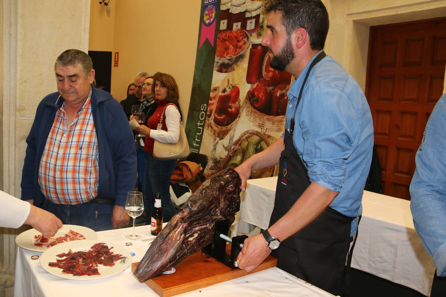 La tradicional marca de embutido leonés presenta en la Casa de las Carnicerías si nueva web enmarcada dentro de la Capitalidad Leonesa de la Gastronomía