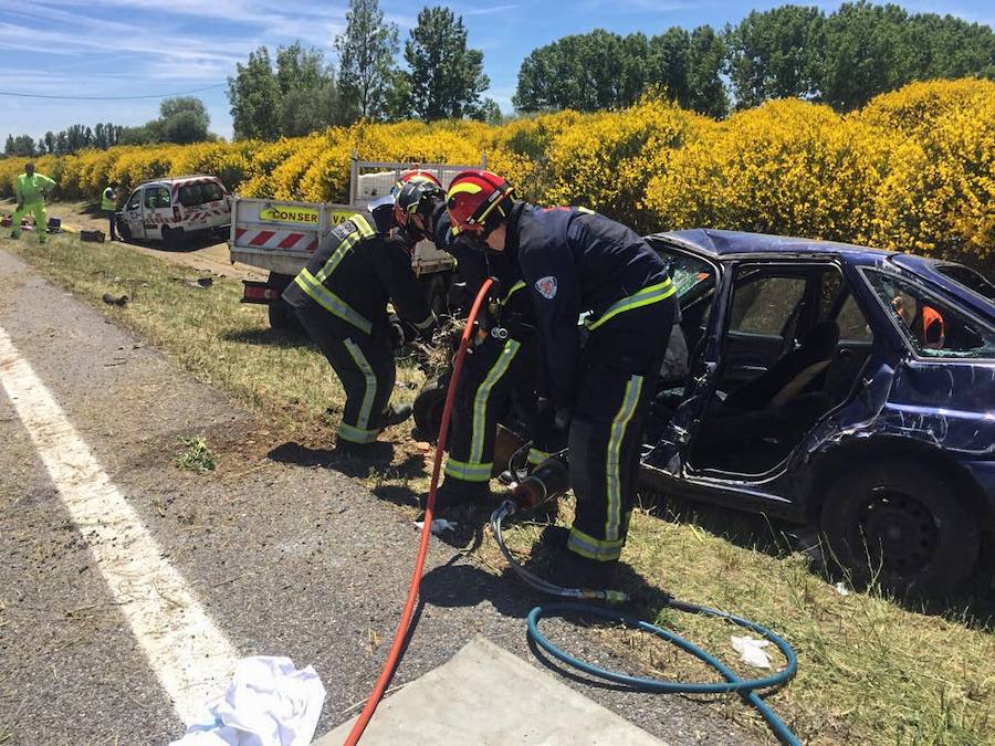 Fotos: Accidente en Roperuelos del Páramo
